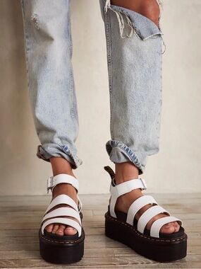 Dr Martens Doc Blaire Sandals Women’s 9 White Leather Strap Doc Gladiator Chunky